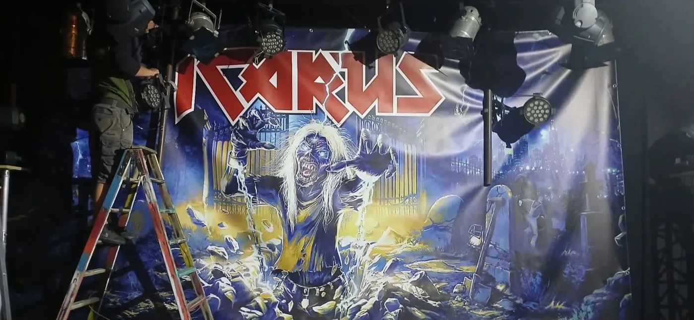 Le backdrop Icarus avec Eddie